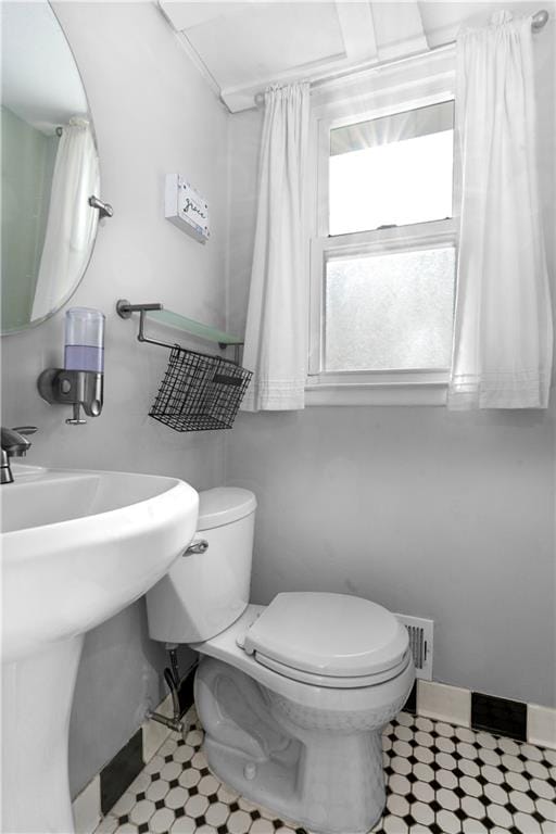 131 Crossfield Avenue Image 5