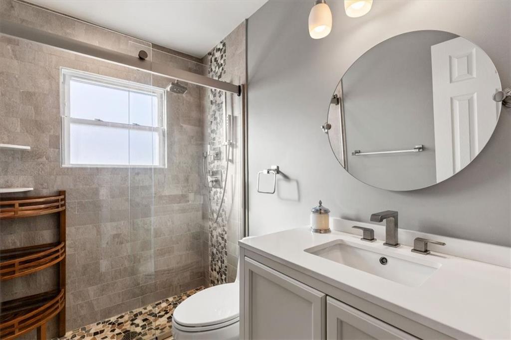 76 East Brandis Avenue, Staten  Island, New York, 10308 image 17