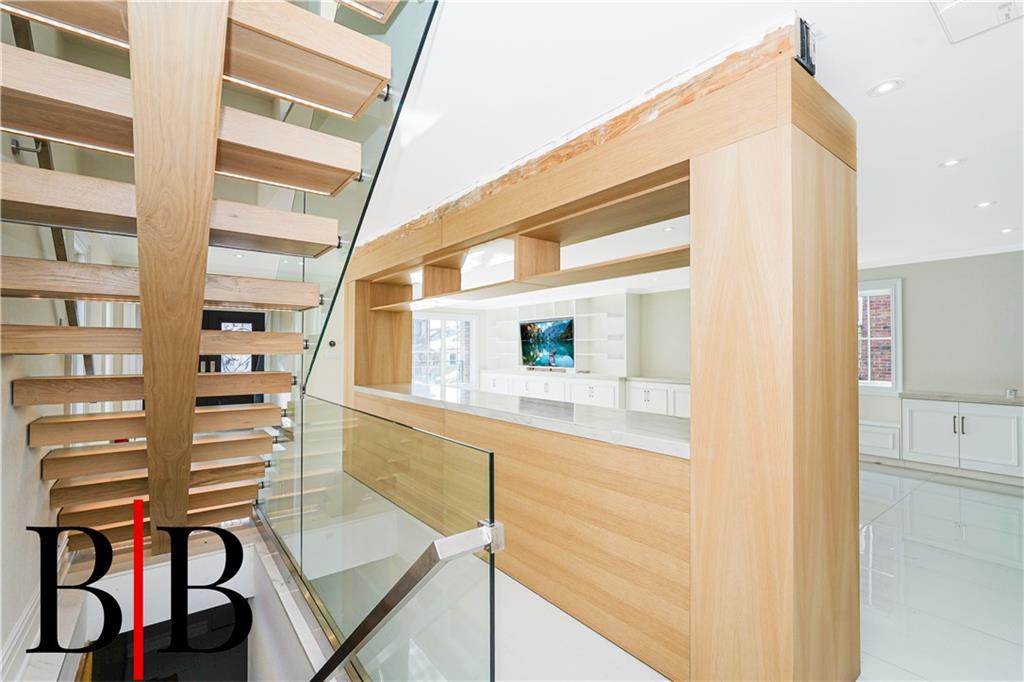 82 Piedmont Avenue, Staten  Island, New York, 10305 image 18