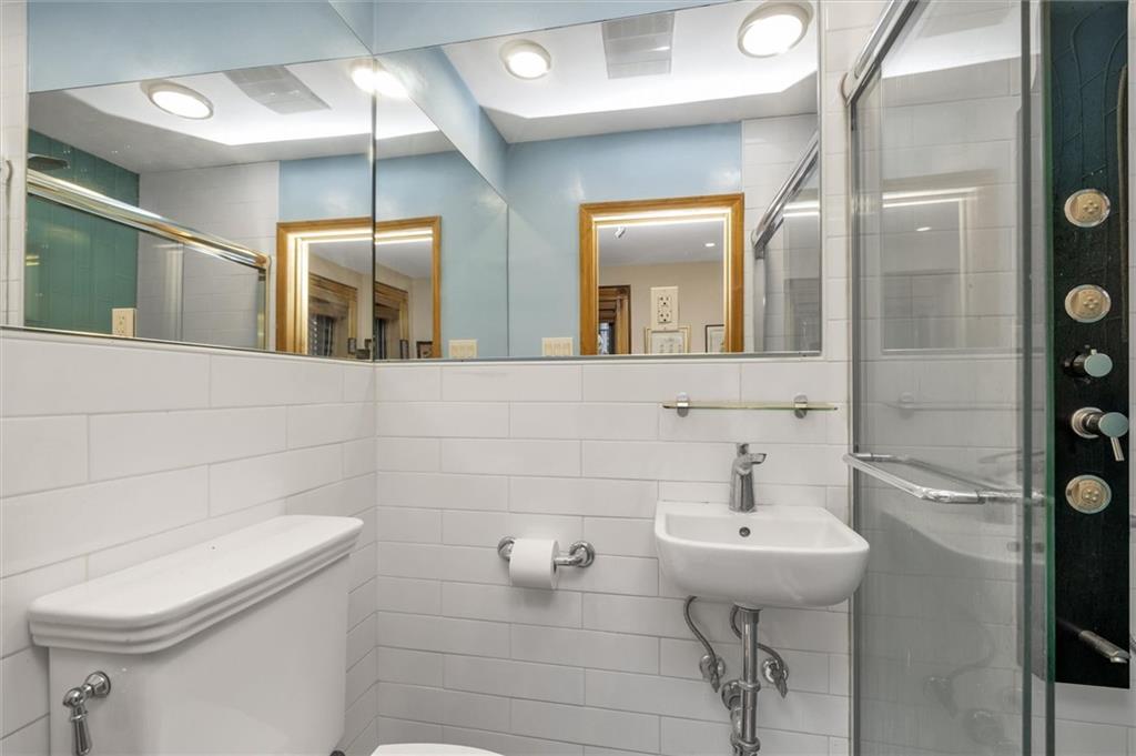 264 Decatur Street, Brooklyn, New York, 11233 image 19