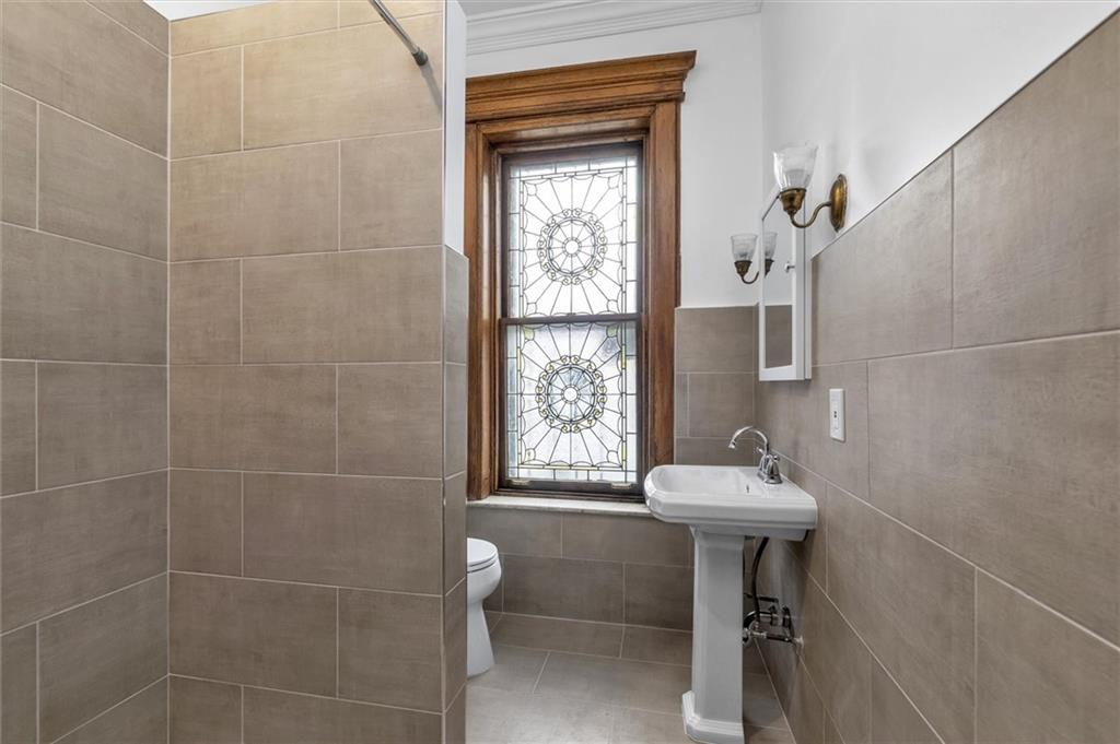 264 Decatur Street, Brooklyn, New York, 11233 image 22