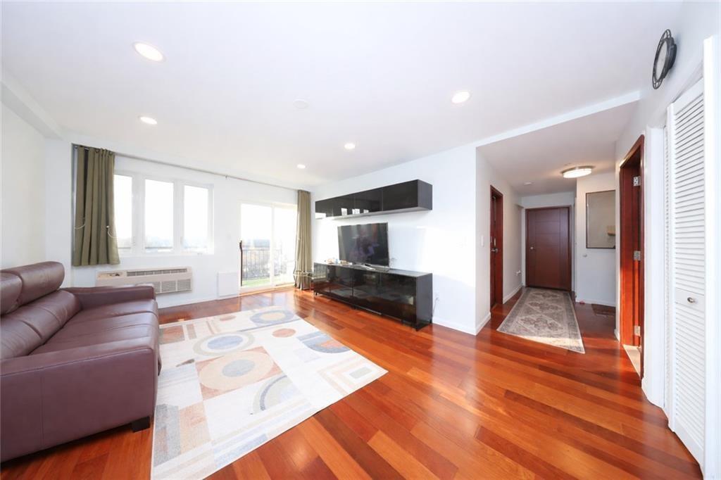 1916 Ocean Avenue 12 Image 4