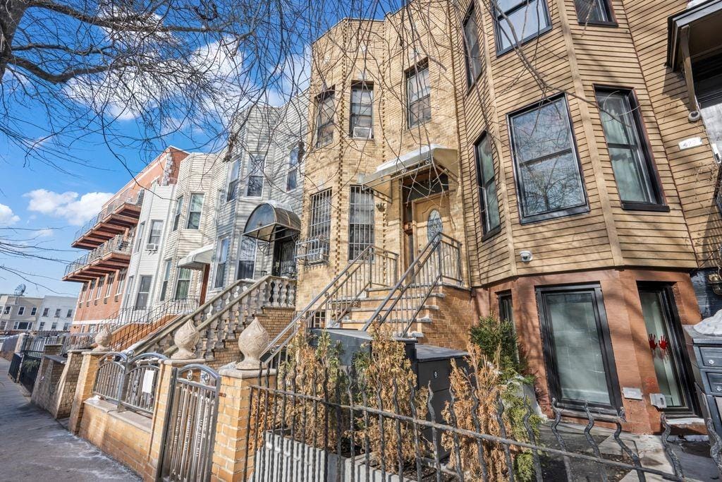 425 36th Street, Brooklyn, New York, 11232
