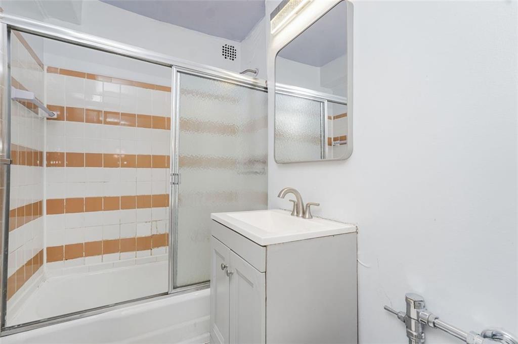 2785 Ocean Parkway 2G, Brooklyn, New York, 11235 image 21