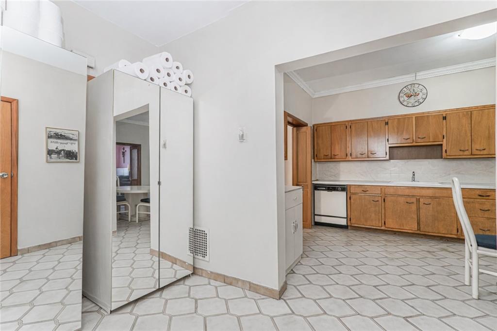 1831 62nd Street, Brooklyn, New York, 11204 image 12