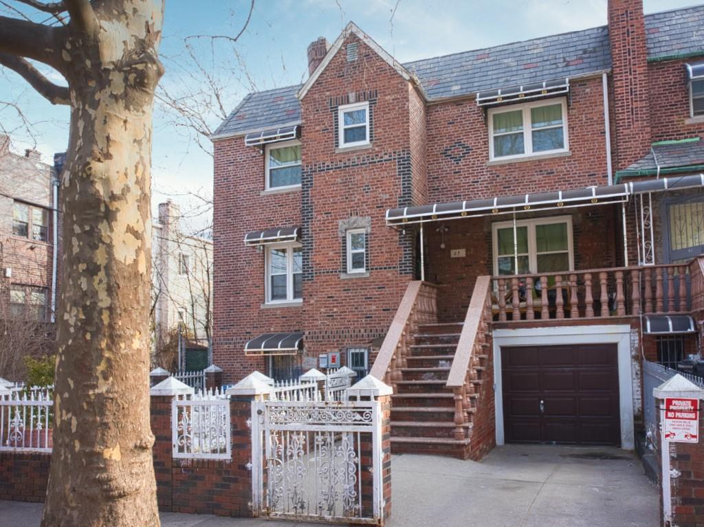 27 East 56th Street Image 1