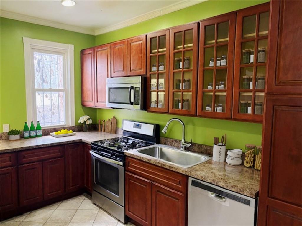 440 East 54th Street Image 3