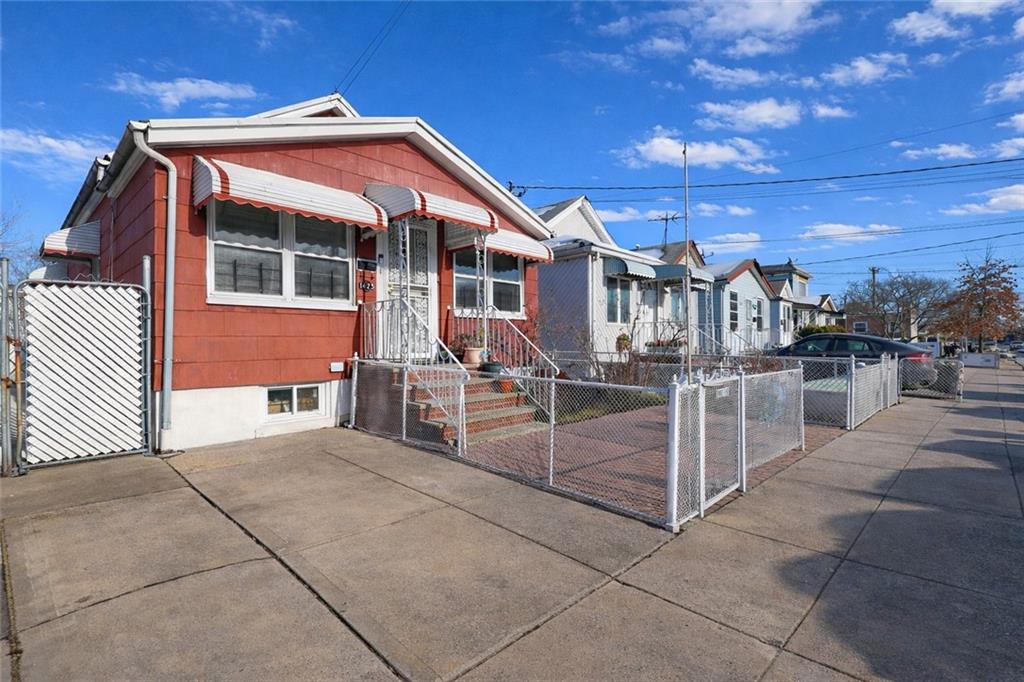 1425 Remsen Avenue Image 2