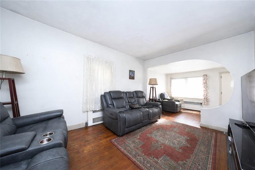 1425 Remsen Avenue Image 5