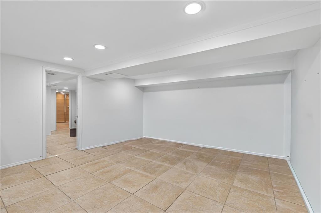 7819 Colonial Road, Brooklyn, New York, 11209 image 24