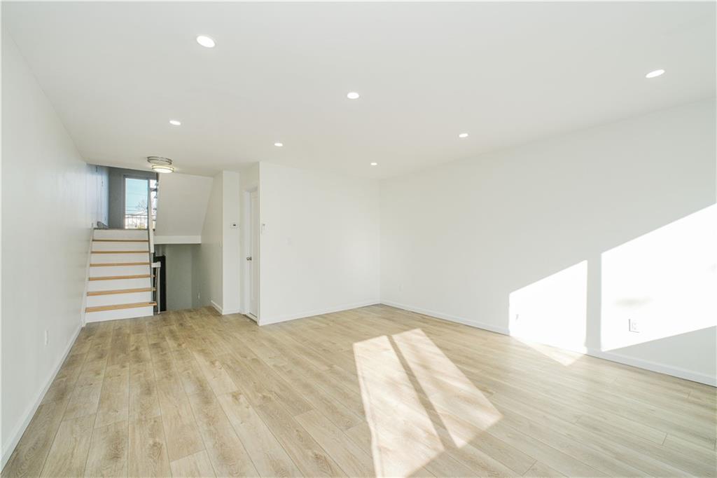 22 Oakville Street, Staten  Island, New York, 10314 image 6