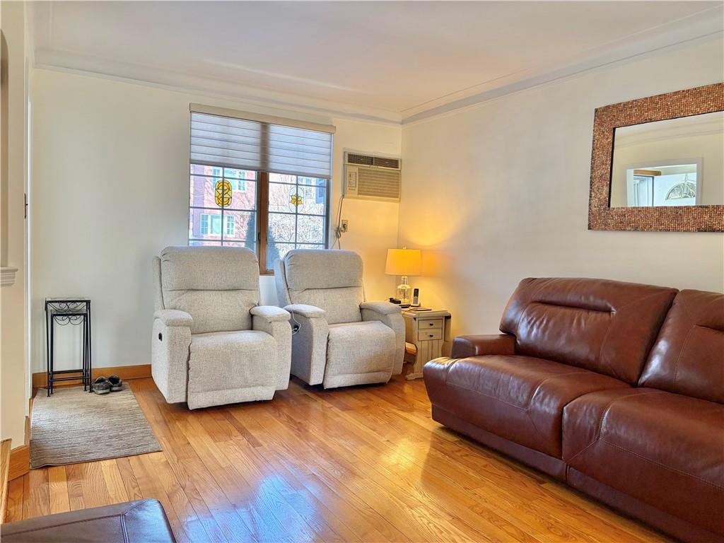 311 Bay 14th Street Image 4