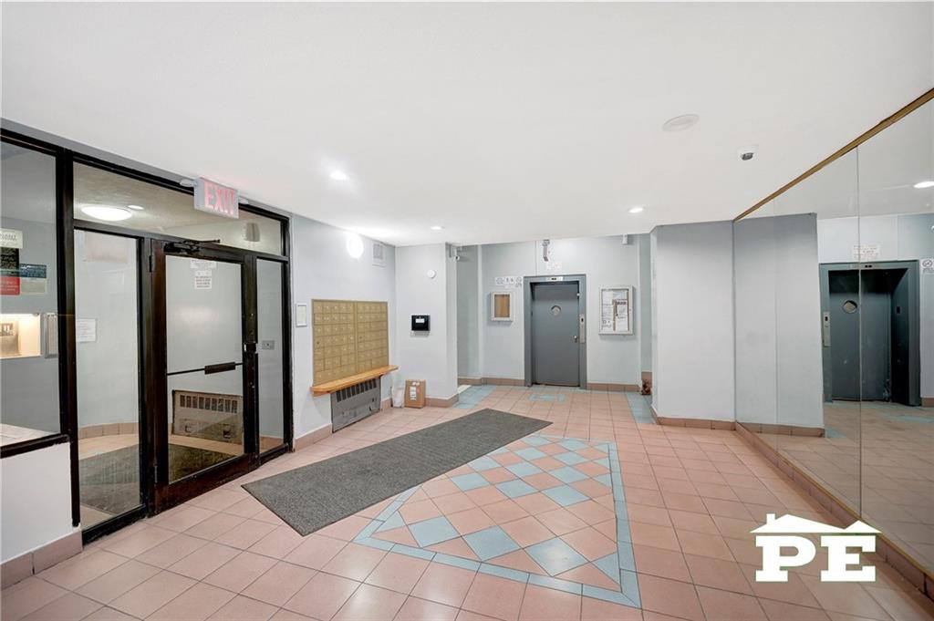 285 East 35th Street 7J Image 3