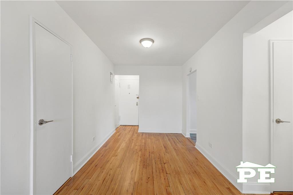 285 East 35th Street 7J Image 5