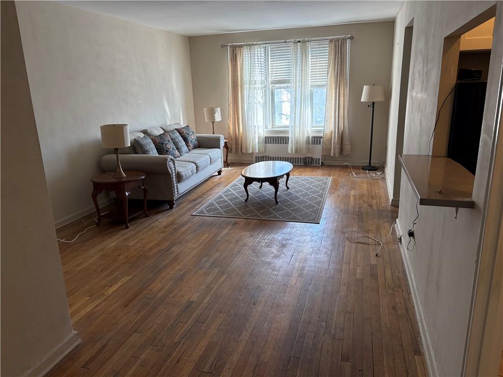 7520 Ridge Boulevard 3E Image 3