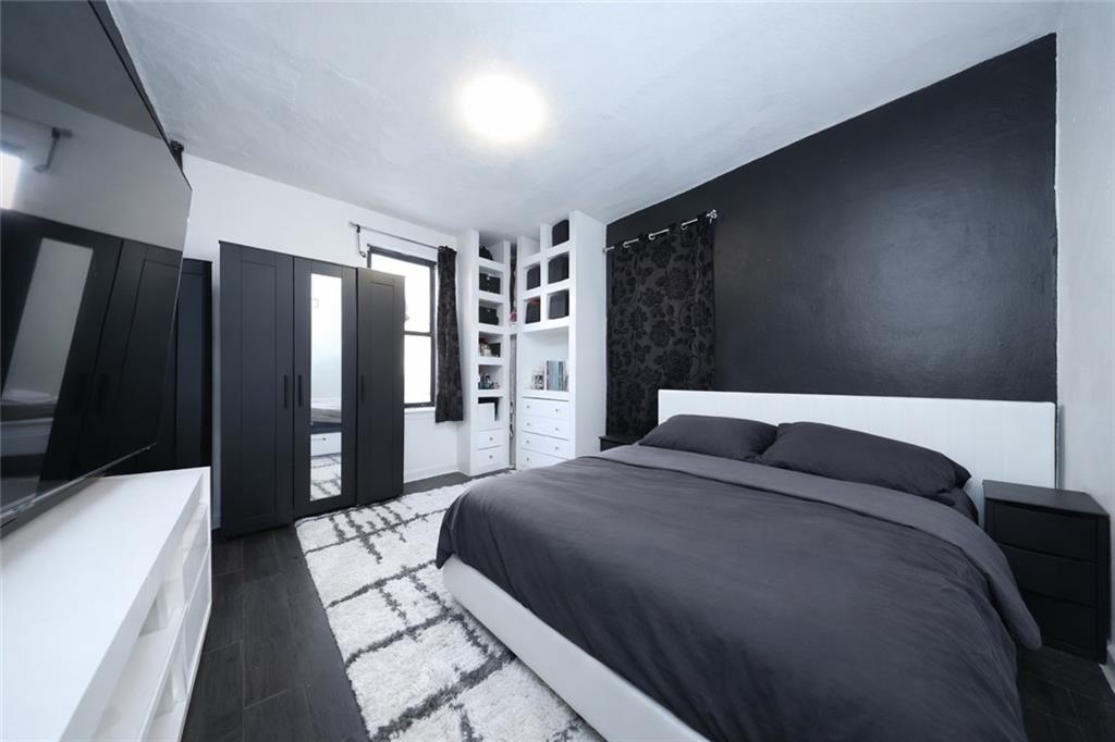2483 East 21st Street, Brooklyn, New York, 11235 image 18