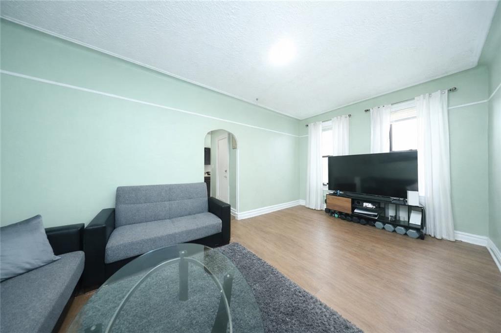 2483 East 21st Street Image 3