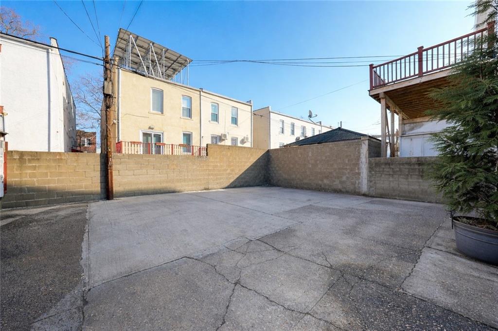 2487 East 21st Street Image 4