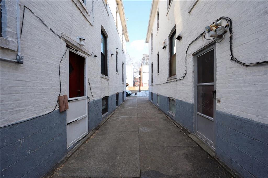 2487 East 21st Street Image 5