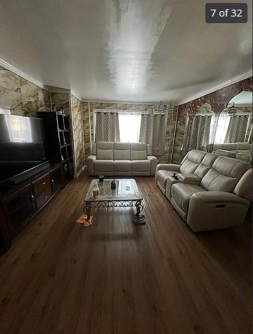 5930 69th Place Image 4