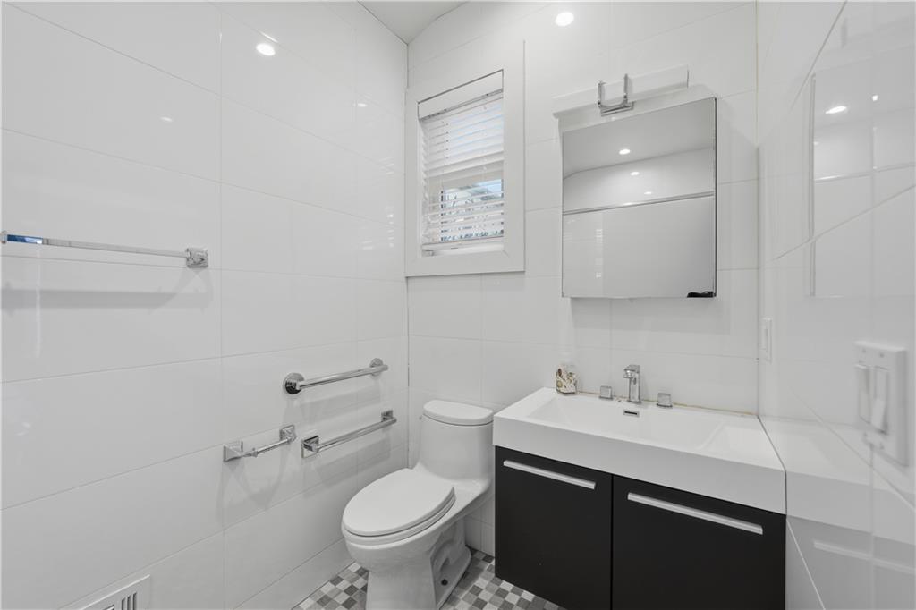 1815 East 3rd Street, Brooklyn, New York, 11223 image 17