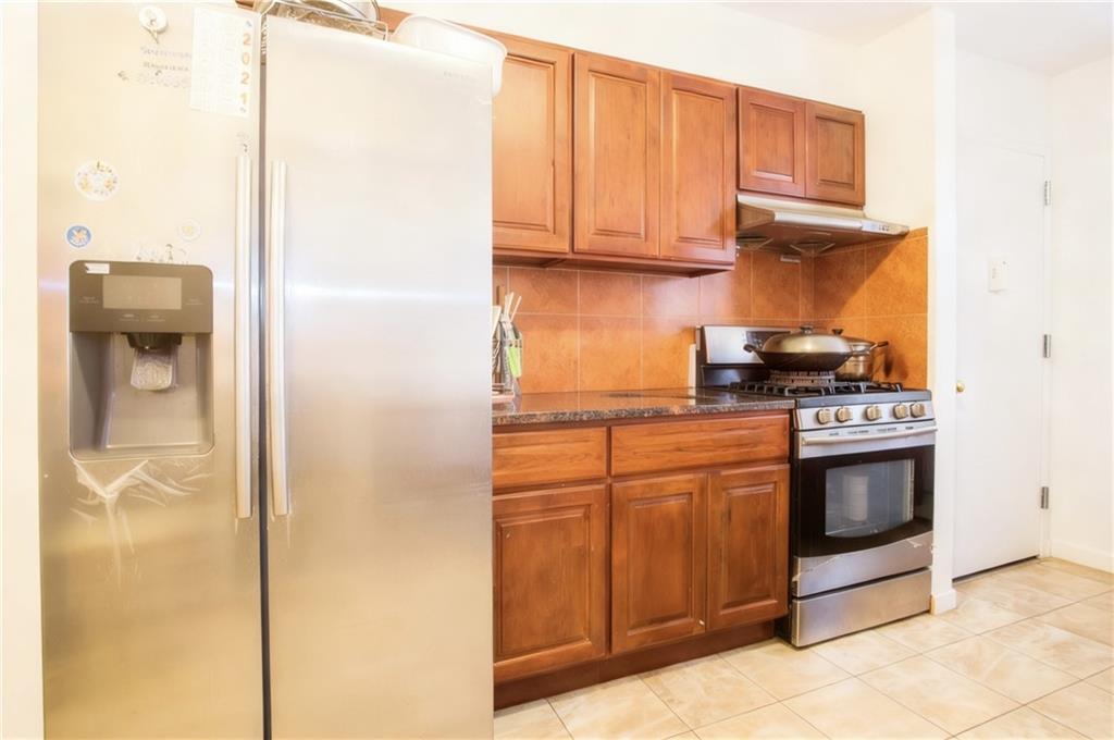 1625 71st Street Image 3