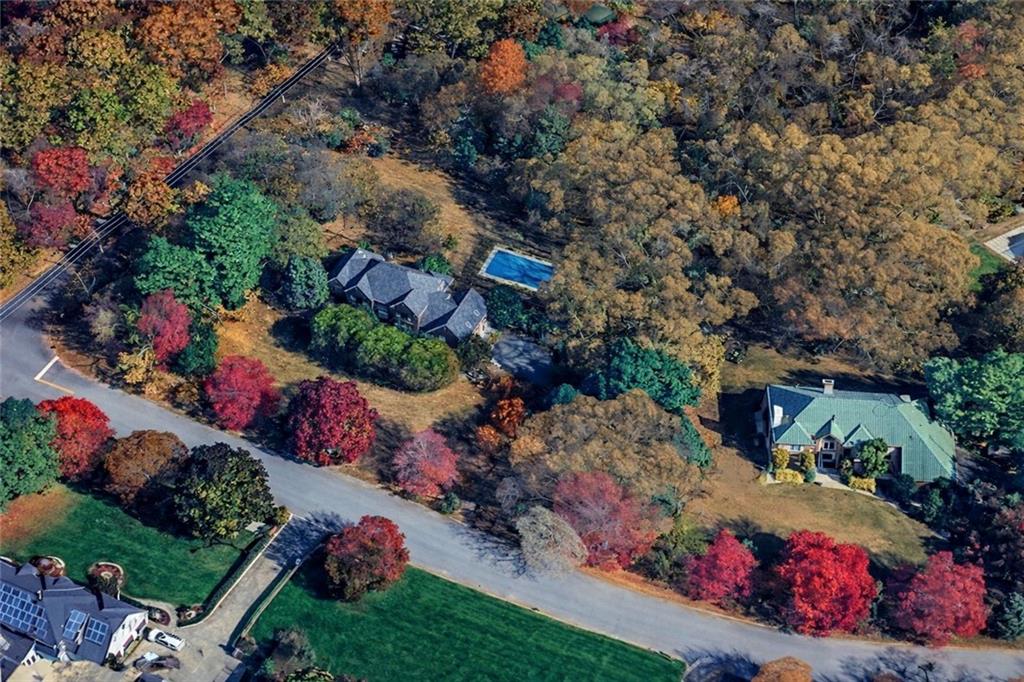 2 Warrenton Lane Image 3