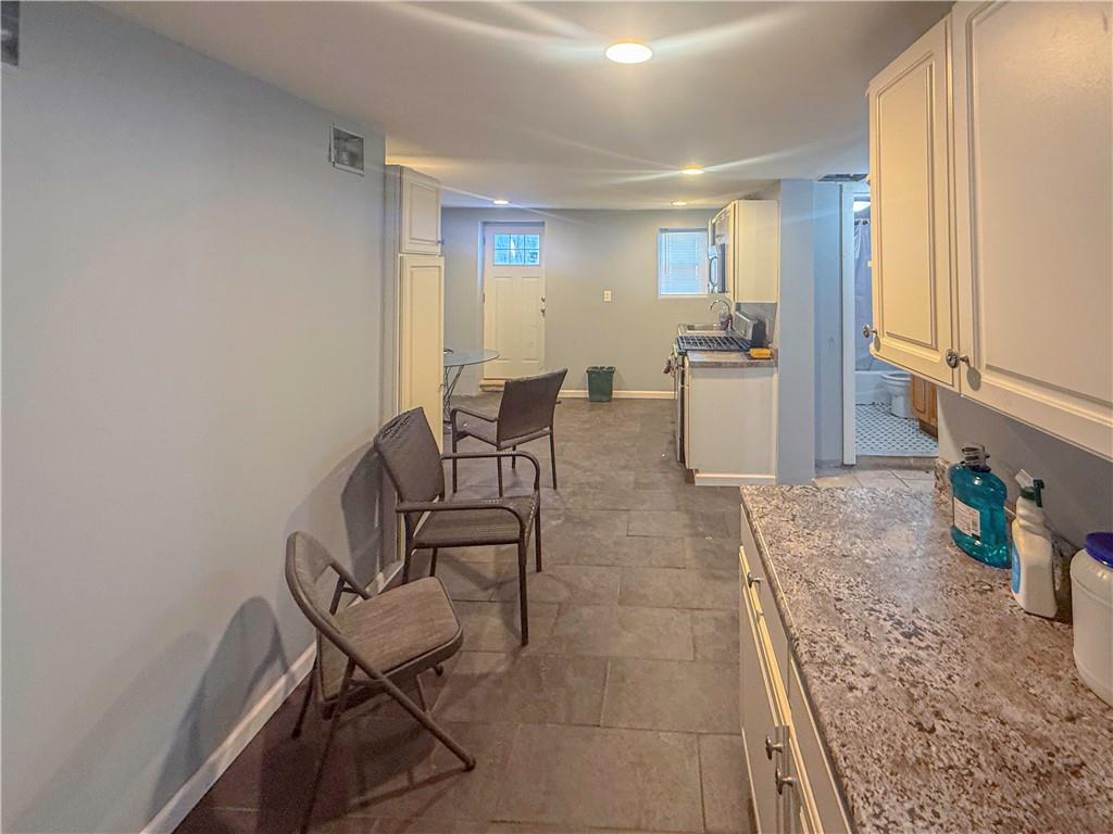 115 Victory Boulevard Image 3