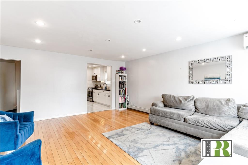 1649 East 37th Street Image 3