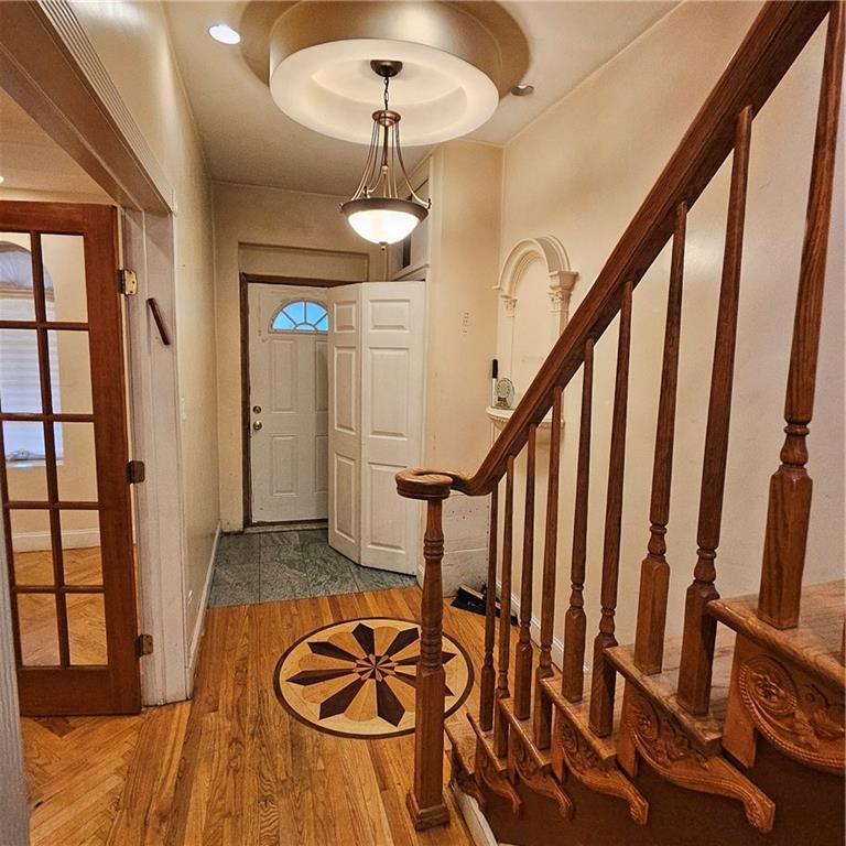 123 Avenue J Image 2