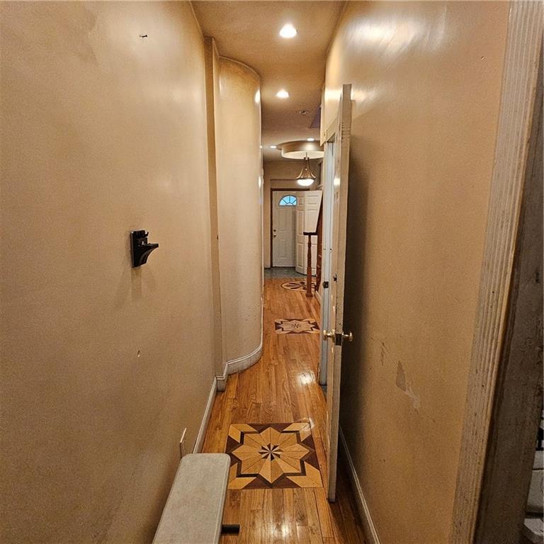 123 Avenue J Image 4