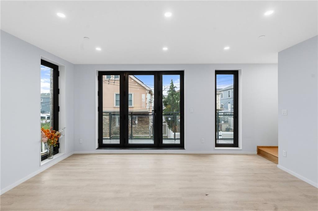 35 Keen Court, Brooklyn, New York, 11229 image 9