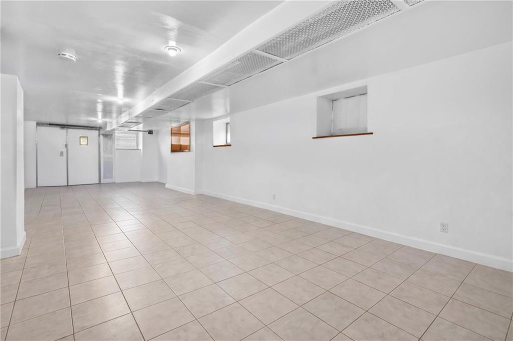 9507 Foster Avenue, Brooklyn, New York, 11236 image 12