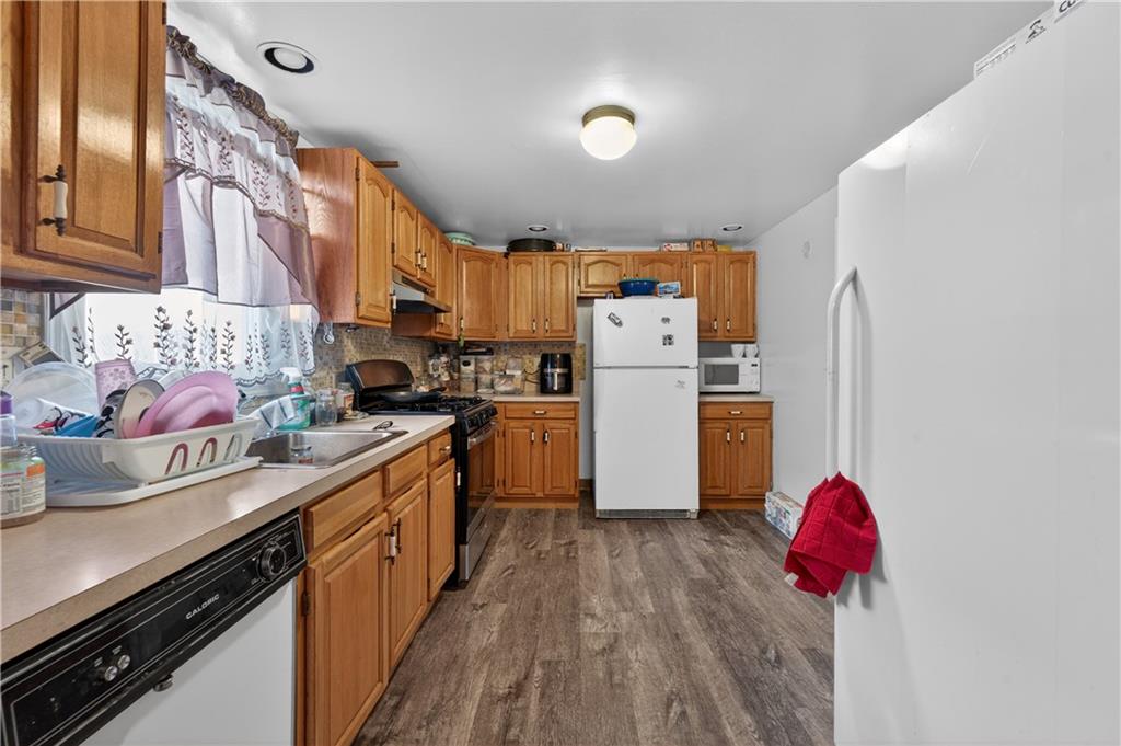 109 Roger Avenue, Inwood, New York, 11096 image 16