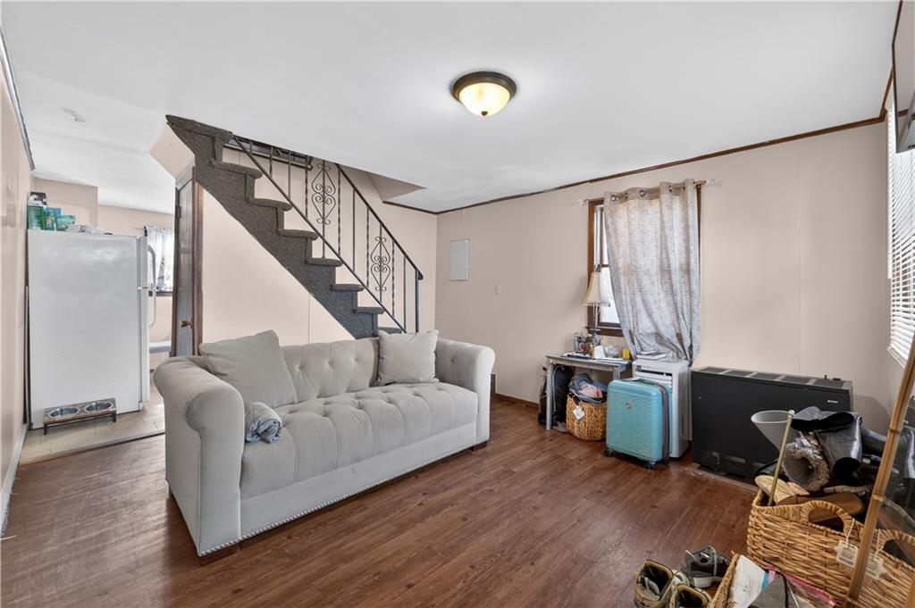 109 Roger Avenue, Inwood, New York, 11096 image 29