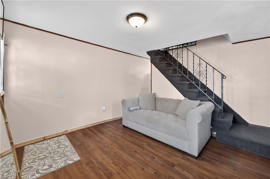 109 Roger Avenue, Inwood, New York, 11096 image 31