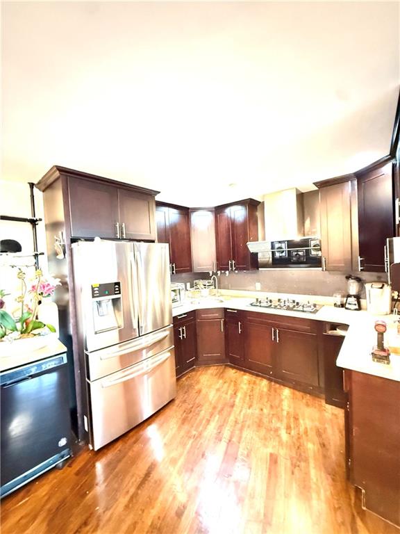 8895 26 Avenue 5 A Image 4