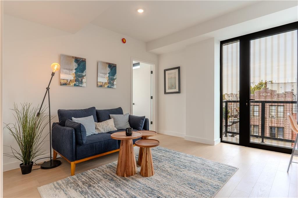 1807 66th Street 4E Image 3