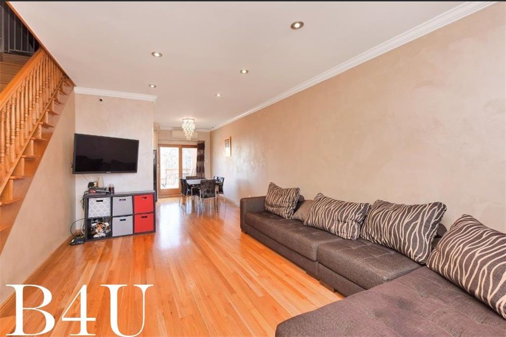 3412 AVvenue T Image 3