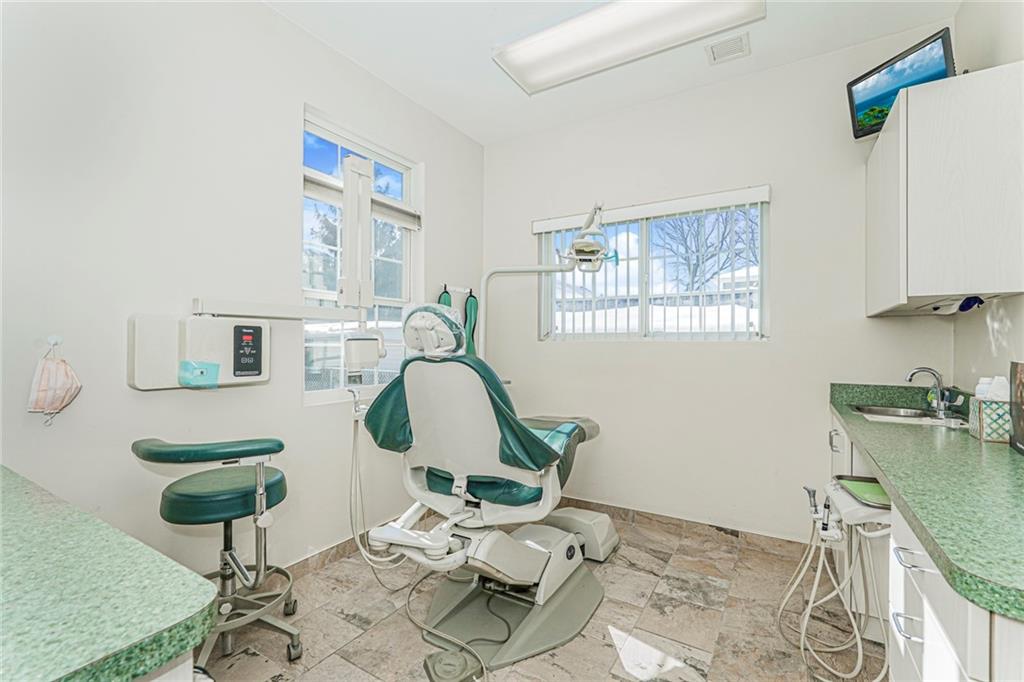 1562 Drumgoole Road, Staten  Island, New York, 10309 image 12