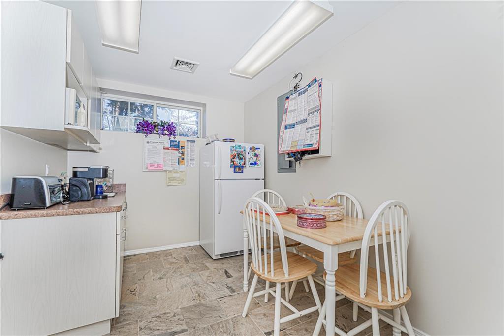 1562 Drumgoole Road, Staten  Island, New York, 10309 image 17