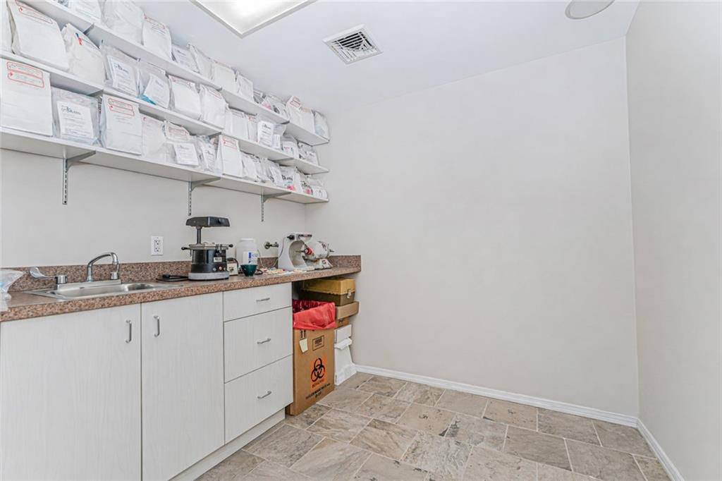 1562 Drumgoole Road, Staten  Island, New York, 10309 image 19