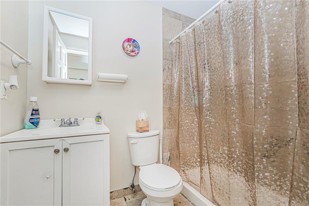 1562 Drumgoole Road, Staten  Island, New York, 10309 image 20