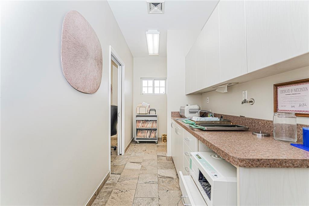 1562 Drumgoole Road, Staten  Island, New York, 10309 image 8