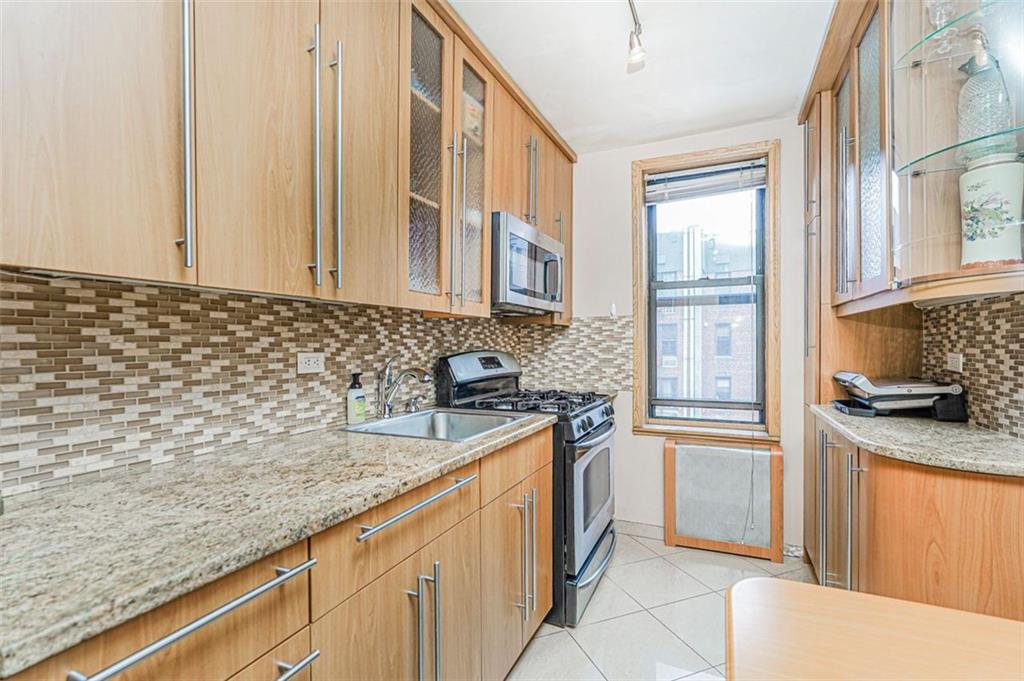 3235 Emmons Avenue 612 Image 5