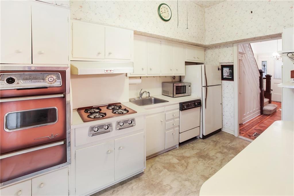 425 81st Street, Brooklyn, New York, 11209 image 6