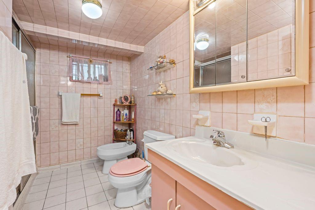 7308 19th Avenue, Brooklyn, New York, 11204 image 30