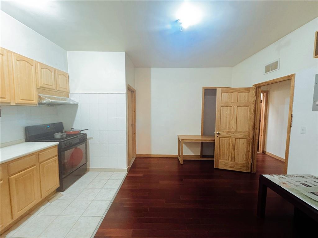 623 52nd Street, Brooklyn, New York, 11220 image 6
