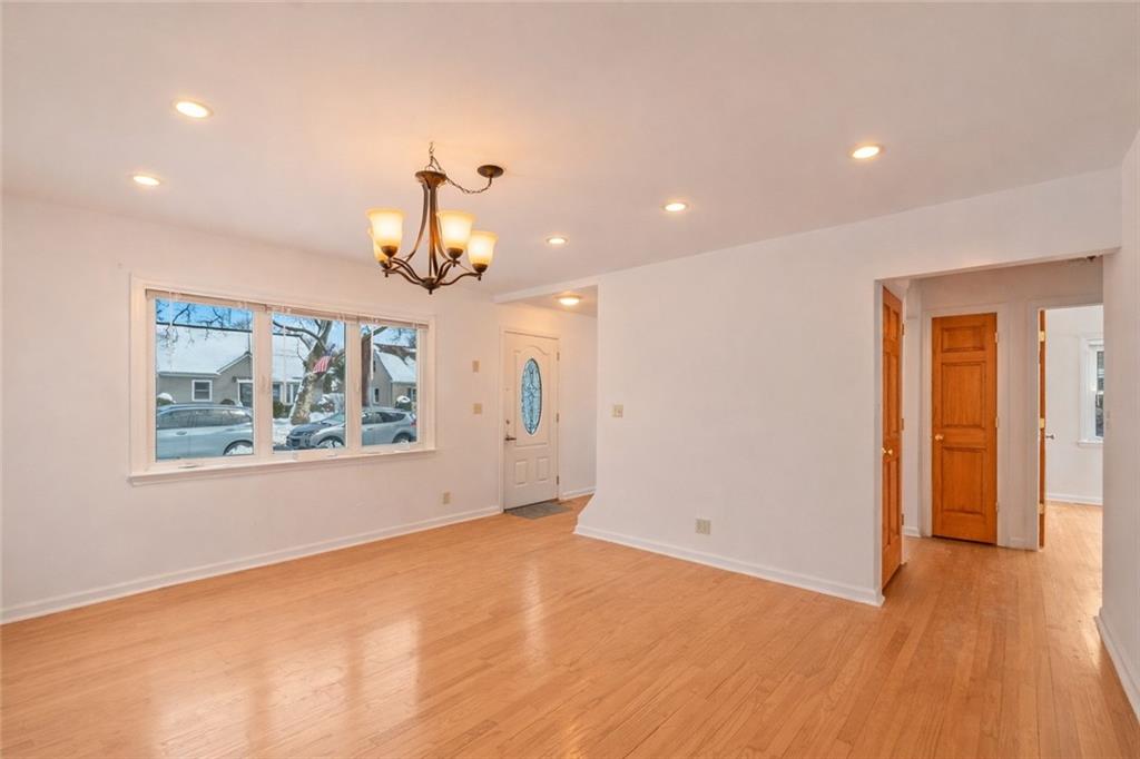 96 Sterling Avenue Image 3