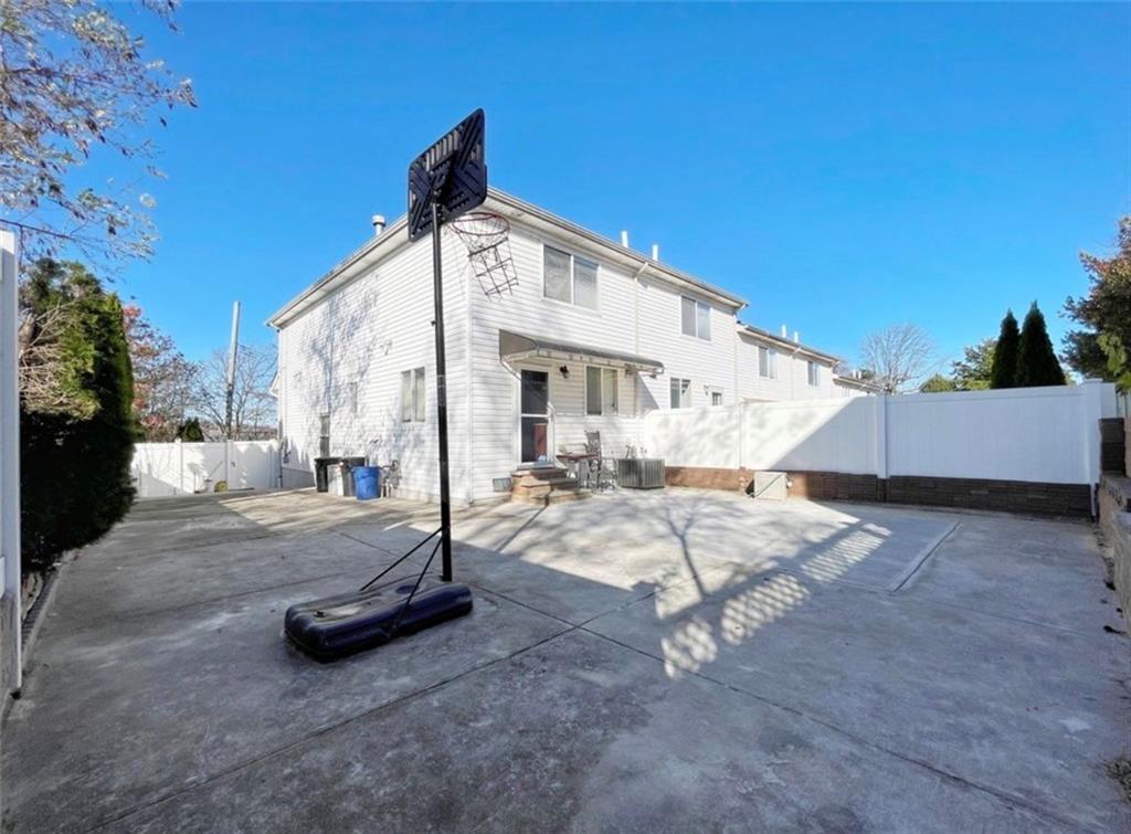 372 Maryland Avenue, Staten  Island, New York, 10305 image 17